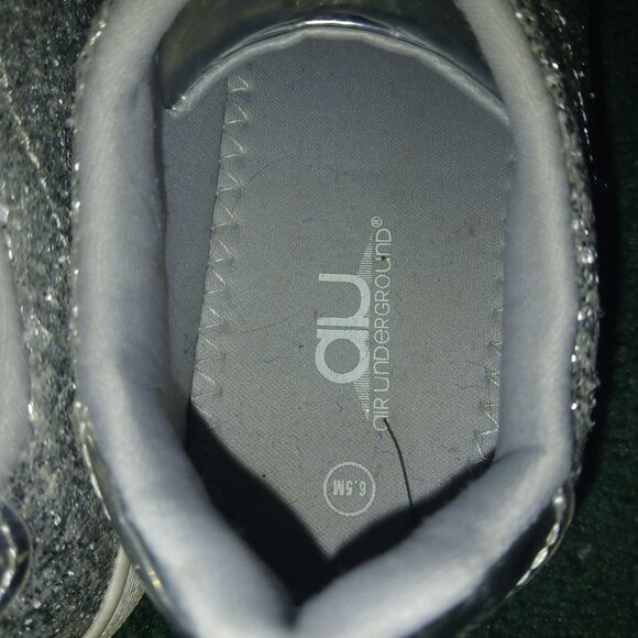 Air Underground Sparkly silver size 6.5 shoes - Picture 2 of 4
